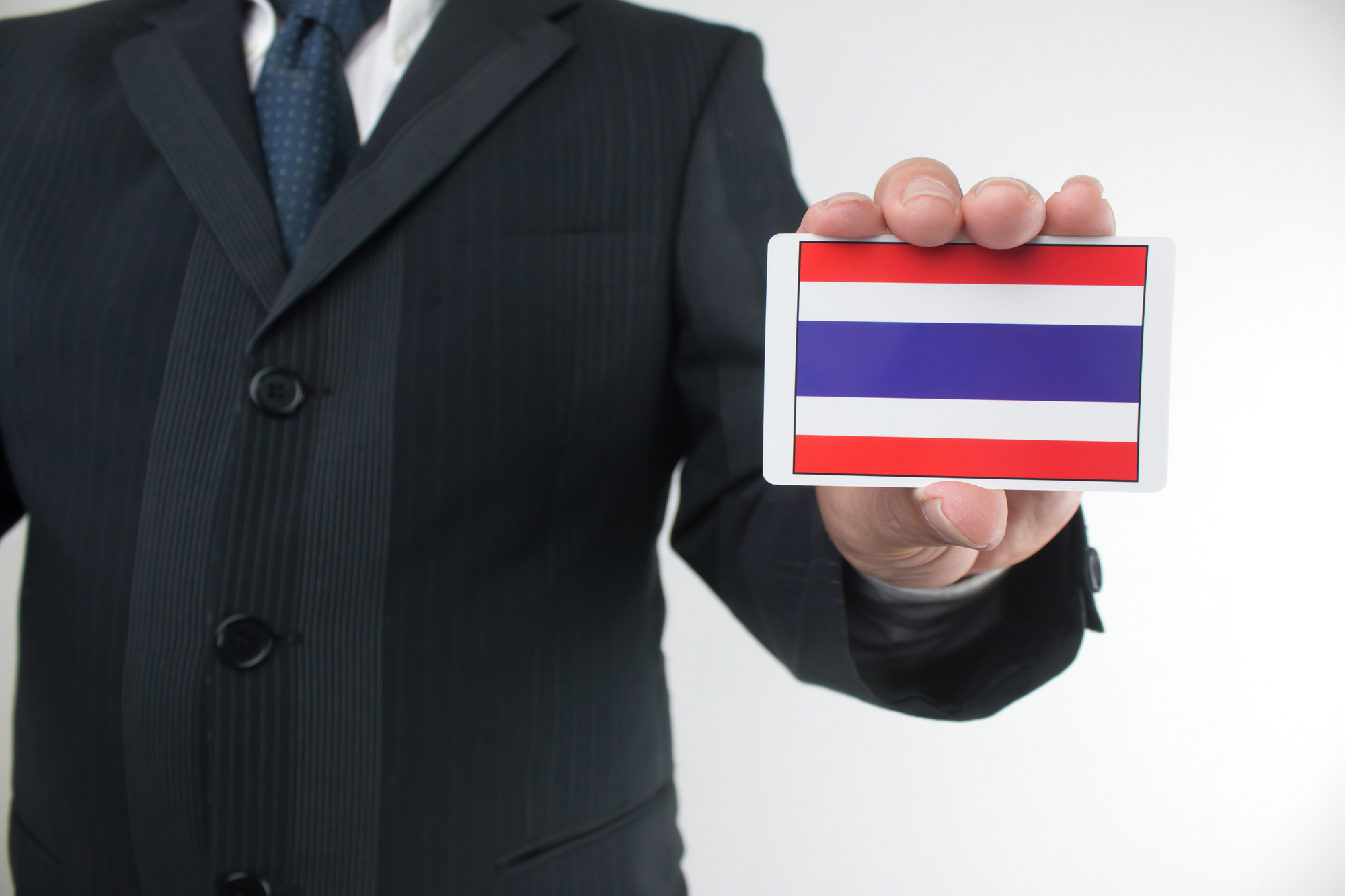 なぜ今、タイ進出なのか？：魅力とリスクの精密分析